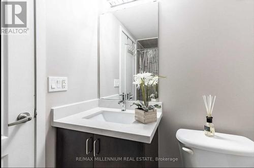 1422 - 8 Dayspring Circle, Brampton, ON - Indoor Photo Showing Bathroom