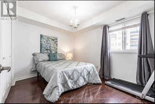 1422 - 8 Dayspring Circle, Brampton, ON - Indoor Photo Showing Bedroom