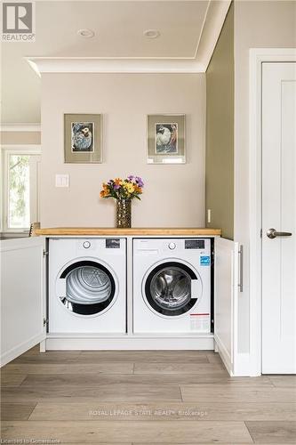 567 Kingswood Place, Burlington, ON - Indoor Photo Showing Laundry Room