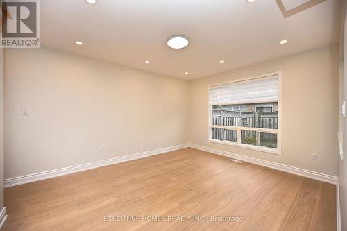 753 Edwards Avenue, Milton, ON - Indoor Photo Showing Other Room