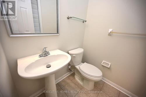 753 Edwards Avenue, Milton, ON - Indoor Photo Showing Bathroom