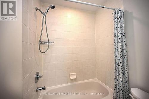 753 Edwards Avenue, Milton, ON - Indoor Photo Showing Bathroom