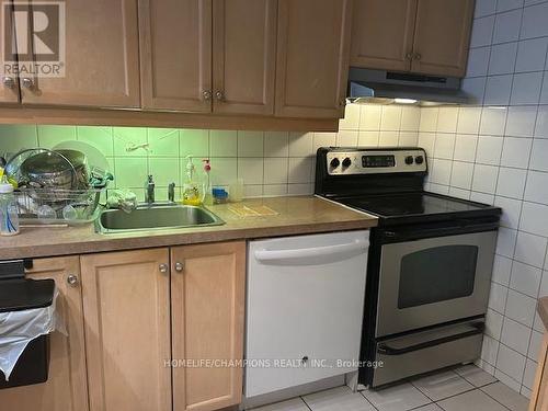 706 - 50 Lotherton Pathway, Toronto, ON - Indoor Photo Showing Kitchen