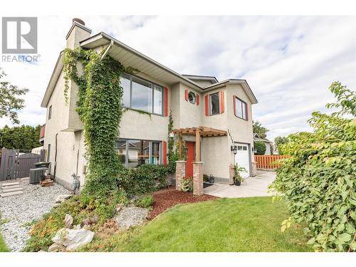 1415 Nelson Place, Kelowna, BC - Outdoor