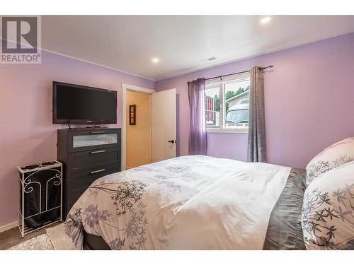 1415 Nelson Place, Kelowna, BC - Indoor Photo Showing Bedroom