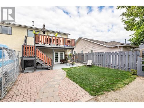 1415 Nelson Place, Kelowna, BC - Outdoor With Exterior