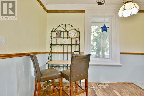 2415 Ronald Road, Springwater, ON - Indoor Photo Showing Dining Room