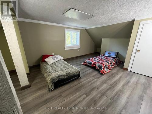 2415 Ronald Road, Springwater, ON - Indoor Photo Showing Bedroom