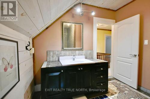 2415 Ronald Road, Springwater, ON - Indoor Photo Showing Bathroom