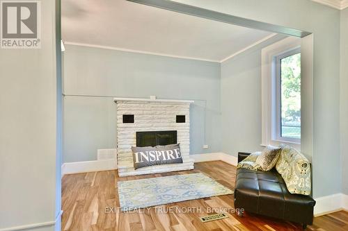 2415 Ronald Road, Springwater, ON - Indoor Photo Showing Living Room