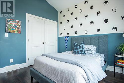 6842 Creekside Drive, Plympton-Wyoming, ON - Indoor Photo Showing Bedroom