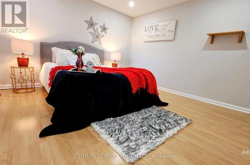 869 Scarborough Golf Club Road, Toronto, ON - Indoor Photo Showing Bedroom