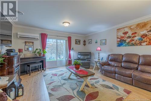 9 C Pleasant Street, Campbellton, NB - Indoor Photo Showing Living Room