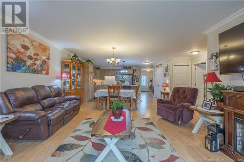 9 C Pleasant Street, Campbellton, NB - Indoor Photo Showing Living Room