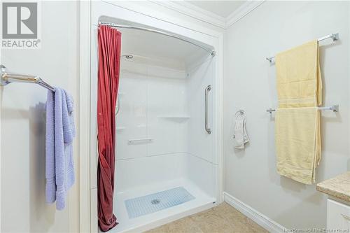 9 C Pleasant Street, Campbellton, NB - Indoor Photo Showing Bathroom