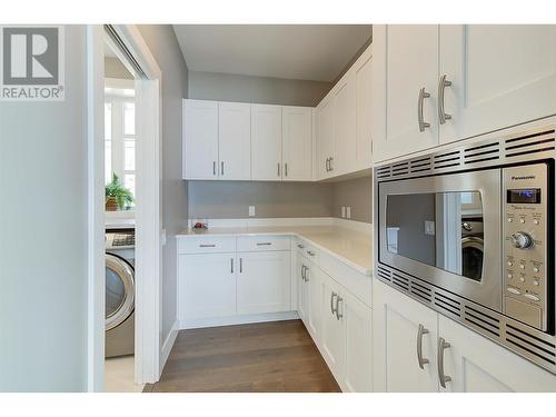 1690 Travertine Drive, Lake Country, BC - Indoor Photo Showing Kitchen