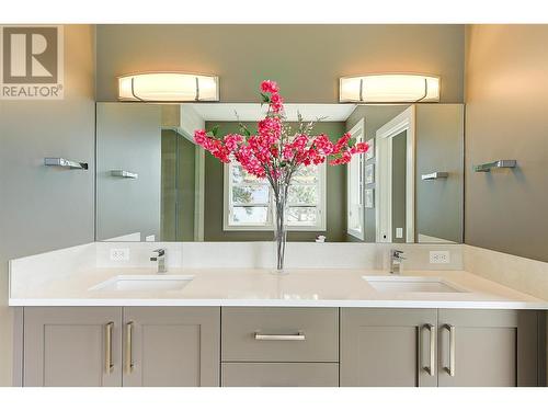 1690 Travertine Drive, Lake Country, BC - Indoor Photo Showing Bathroom