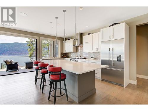 1690 Travertine Drive, Lake Country, BC - Indoor Photo Showing Kitchen With Upgraded Kitchen