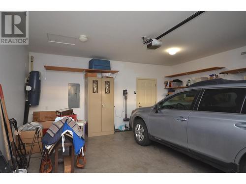 100 Palmer Road Unit# 22, Vernon, BC - Indoor Photo Showing Garage