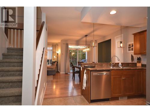 100 Palmer Road Unit# 22, Vernon, BC - Indoor Photo Showing Kitchen