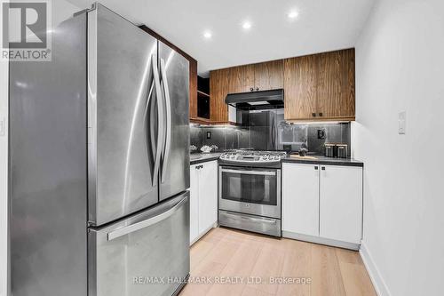 S Bsmt - 70 Lundy'S Lane, Newmarket, ON - Indoor Photo Showing Kitchen