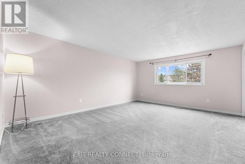 59 - 2 Royalwood Court, Hamilton, ON - Indoor Photo Showing Other Room