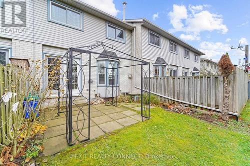 59 - 2 Royalwood Court, Hamilton, ON - Outdoor