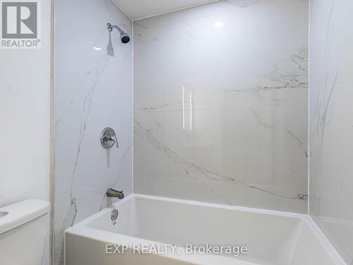 6 Silver Egret Road, Brampton, ON - Indoor Photo Showing Bathroom