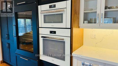 3636 - 6 County Road N, Kawartha Lakes, ON - Indoor Photo Showing Kitchen