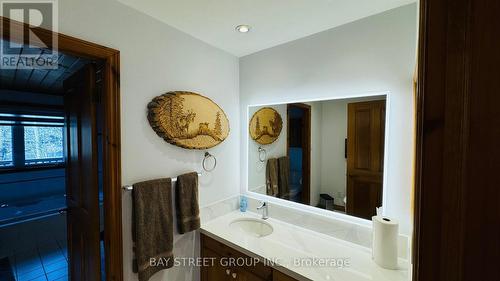 3636 - 6 County Road N, Kawartha Lakes, ON - Indoor Photo Showing Bathroom