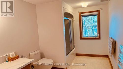 3636 - 6 County Road N, Kawartha Lakes, ON - Indoor Photo Showing Bathroom