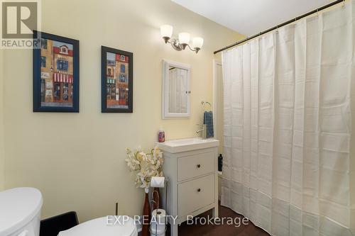 4475 First Avenue, Niagara Falls, ON - Indoor Photo Showing Bathroom