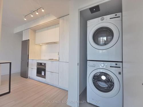 2605-130 River St, Toronto, ON - Indoor Photo Showing Laundry Room