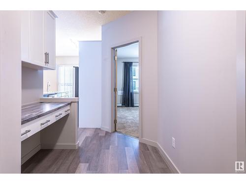 #113 320 Ambleside Li Sw, Edmonton, AB - Indoor Photo Showing Other Room