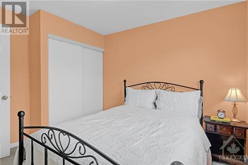 17 Coleridge Street, Ottawa, ON - Indoor Photo Showing Bedroom