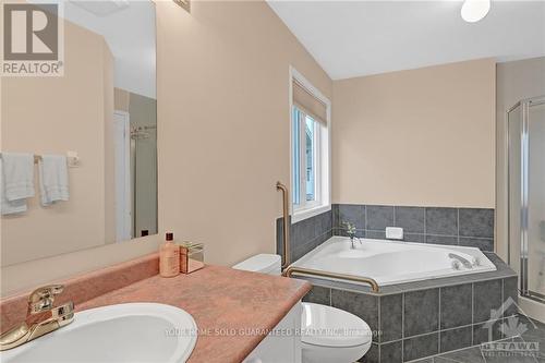 17 Coleridge Street, Ottawa, ON - Indoor Photo Showing Bathroom