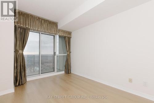 3208 - 225 Webb Drive, Mississauga, ON - Indoor Photo Showing Other Room