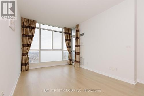 3208 - 225 Webb Drive, Mississauga, ON - Indoor Photo Showing Other Room