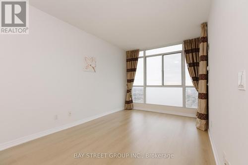 3208 - 225 Webb Drive, Mississauga, ON - Indoor Photo Showing Other Room