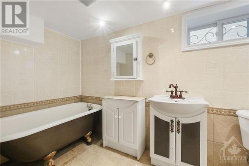 41 Columbus Avenue, Ottawa, ON - Indoor Photo Showing Bathroom