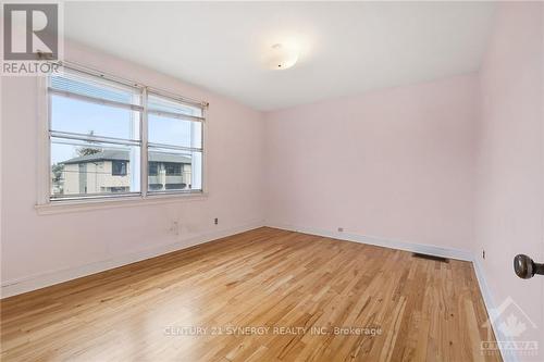 41 Columbus Avenue, Ottawa, ON - Indoor Photo Showing Other Room