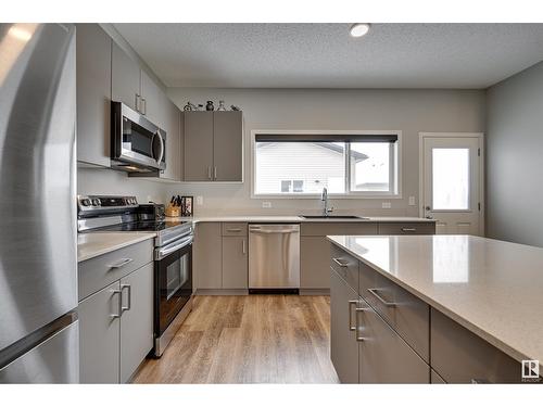 59 Tilia Pl, Spruce Grove, AB - Indoor Photo Showing Kitchen