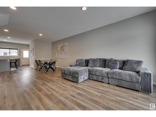 59 Tilia Pl, Spruce Grove, AB - Indoor Photo Showing Living Room