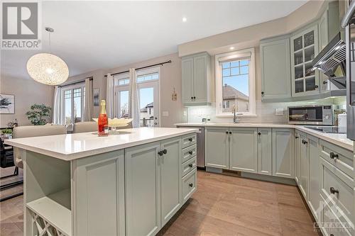 274 Huntsville Drive, Kanata, ON - Indoor Photo Showing Kitchen With Upgraded Kitchen