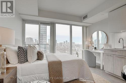 2211 - 251 Jarvis Street, Toronto, ON - Indoor Photo Showing Bedroom