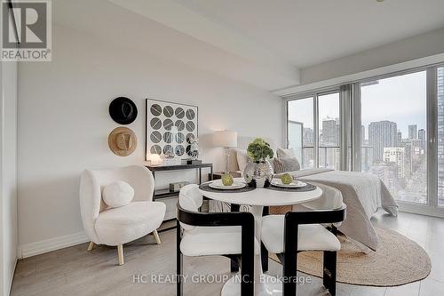 2211 - 251 Jarvis Street, Toronto, ON - Indoor Photo Showing Dining Room