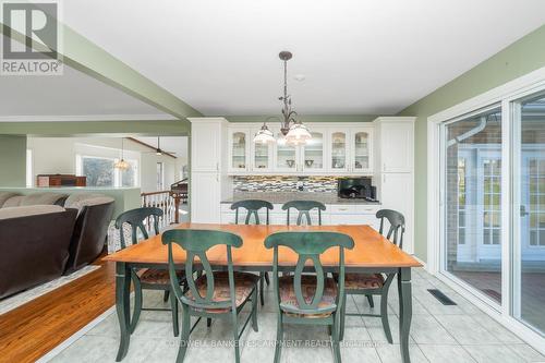 9630 Wellington Rd 42 Road, Erin, ON - Indoor Photo Showing Dining Room