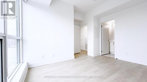 519 - 181 Sheppard Avenue E, Toronto, ON - Indoor Photo Showing Other Room