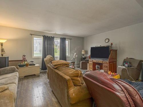 Living room - 1192  - 1200 Rue Du Conseil, Sherbrooke (Fleurimont), QC - Indoor Photo Showing Living Room