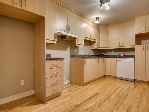 Kitchen - 4871 Boul. Cleroux, Laval (Chomedey), QC - Indoor Photo Showing Kitchen